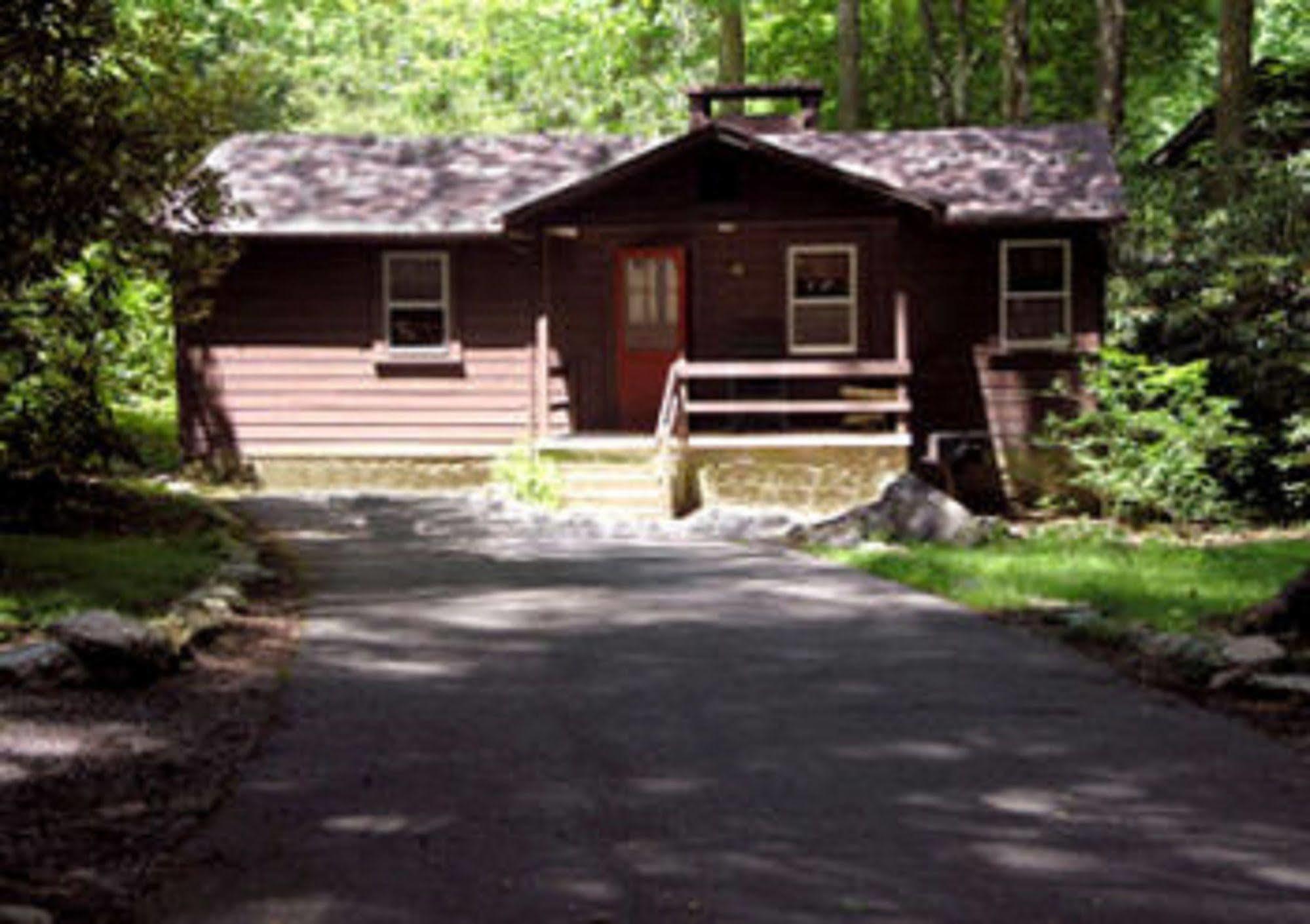 Cabins At Twinbrook Resort Maggie Valley Exterior foto