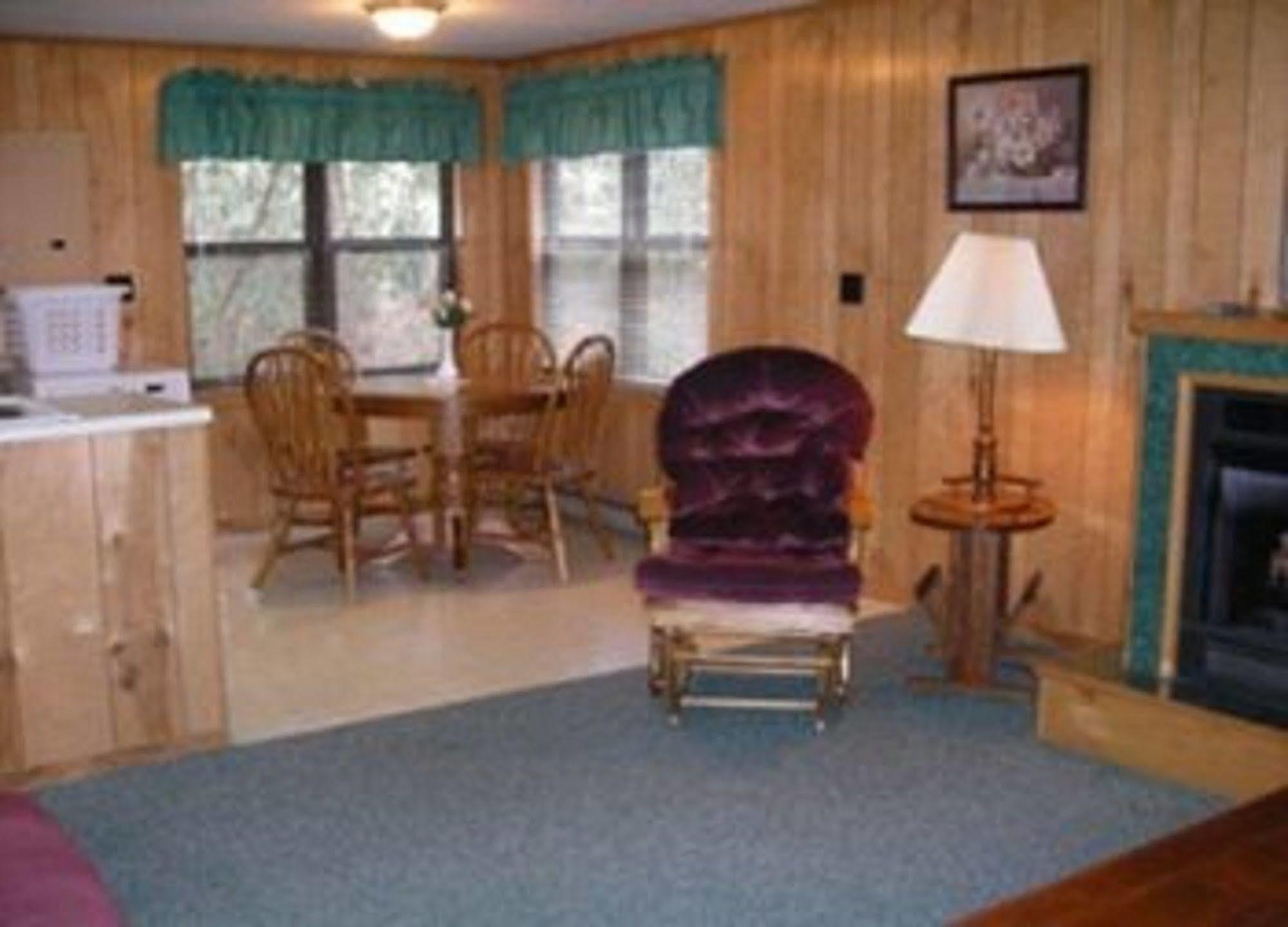 Cabins At Twinbrook Resort Maggie Valley Exterior foto